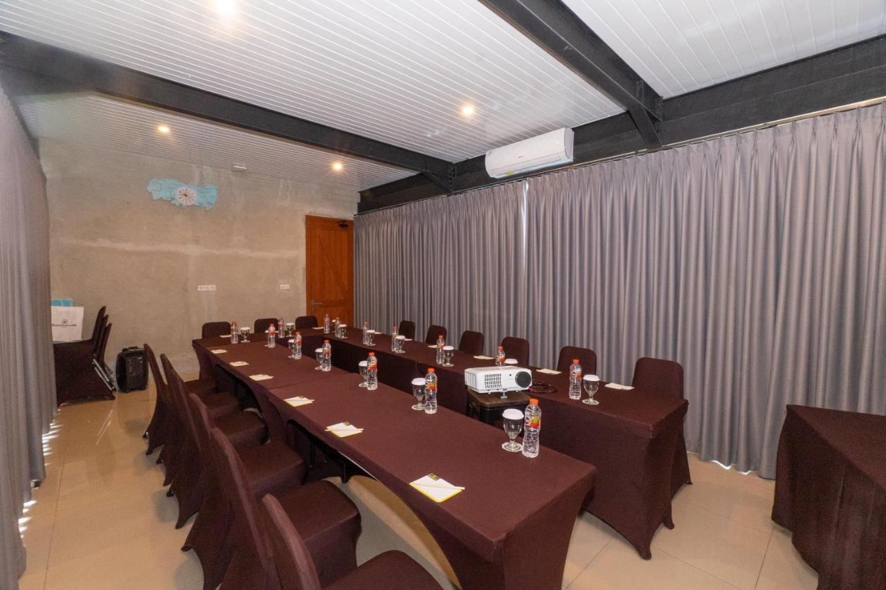Hotel Summerville ماجالينغكا المظهر الخارجي الصورة