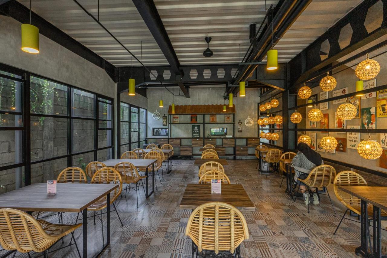 Hotel Summerville ماجالينغكا المظهر الخارجي الصورة